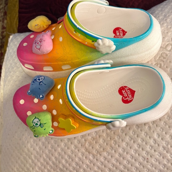 Care Bears Crocs - Picture 4 of 13